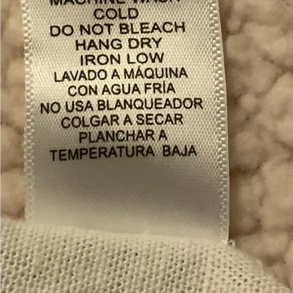 Love tree cropped top size L NWT - Picture 4 of 5